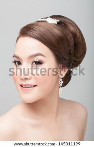 Bridal Make up and Hair Style