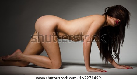 naked on hands and knees met art girl kiss another girl nude