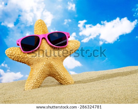 Cool starfish with sunglasses