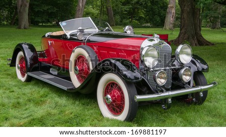 Grosse Pointe Shores, Mi/Usa - June 16: A 1929 Auburn Boat-Tail Speedster At The Eyeson Design Car Show, On June 16, 2013, Held At The Edsel And Eleanor Ford House, Grosse Pointe Shores, Michigan.
