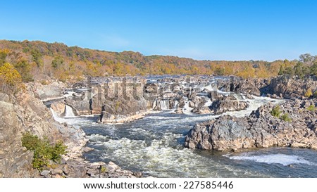 Fall colors on the Potomac River, River Trail, Great Falls National Park, VA