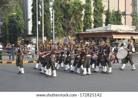 Mumbai, India - January 23, 2014 - Students parading near Marine Drive  during the rehearsal on 23 January 2014 for India\'s Republic Day to be held on 26 January 2014
