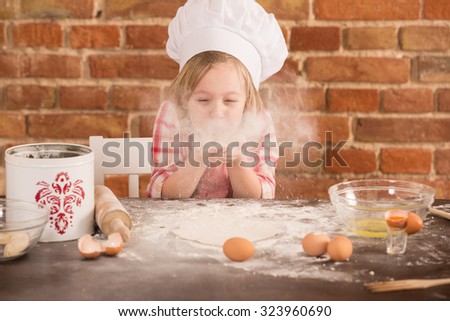 young chefs, baking a cake