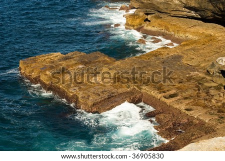 The rock shelf at \'The Gap\' - a  place in Sydney, notorious for suicides