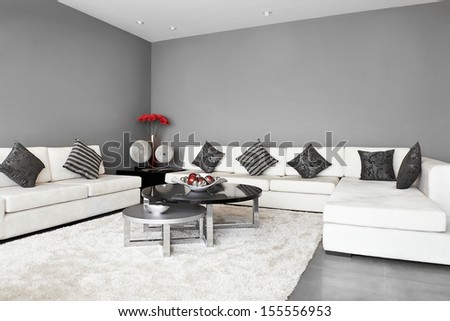 Interior Design: Living room with big empty wall