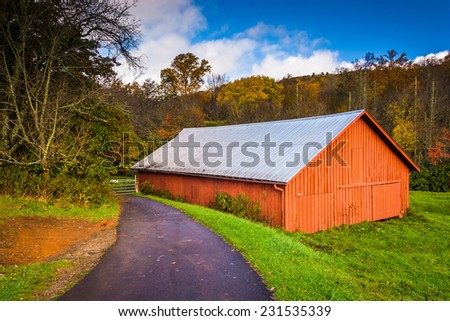 Red barn along the Blue Ridge Parkway near Blowing Rock, North Carolina.