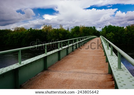 A pedestrian bridge over the Delaware River in Portland, Pennsylvania.