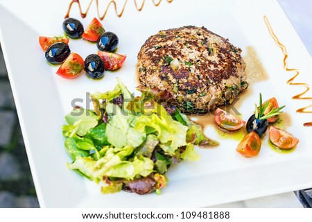 Seared beef tartar from Saint-Tropez