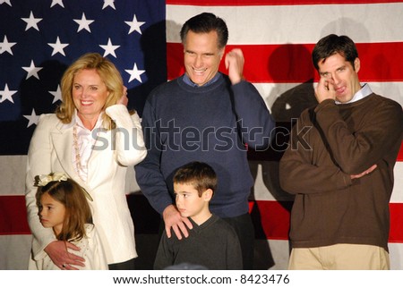 mitt romney family pictures. Mitt Romney campaigning