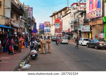 BANGALORE, INDIA - DEC 25, 2014: Commercial street in Bangalore is one of the main shopping complexes in India