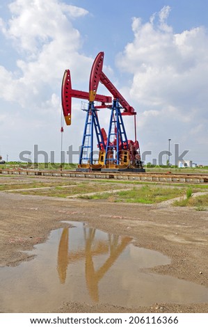 South excrementum bombycis mouth, oil pump, taken in the luanhe river in the north of China
