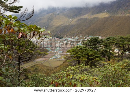 Khunde mountains village houses buildings view, Everest Base Camp trail traveling, Nepal.