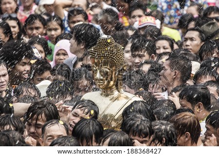 NONGKHAI THAILAND-APRIL 13:Nongkhai Songkran festival.The tradition of bathing the Buddha Phra Sai marched on an annual basis. With respect to faith.on April 13,2014 in Nongkhai,Thailand.