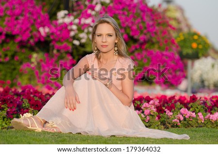 Young woman in Dubai Miracle Garden (United Arab Emirates)