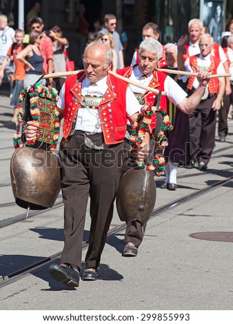 ZURICH - AUGUST 1: Swiss National Day parade on August 1, 2012 in Zurich, Switzerland. Representatives of canton Appenzeller in a historical costumes.