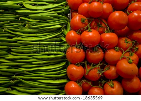 colorful picture of vegetables (tomatoes and beans) in market