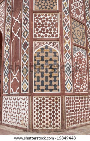 Islamic Tomb. Detail of inlaid stonework decorating the tomb of the Mughal Emperor Akbar at Sikandra on the outskirts of Agra, Uttar Pradesh, India
