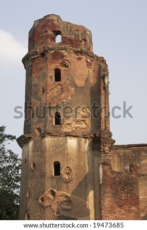 Old British Residency in Lucknow, India. Old derelict building which subject of a siege in the Indian Mutiny of 1857.