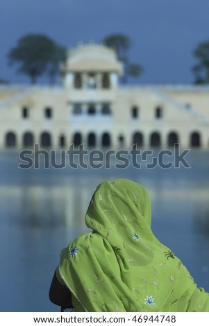 male sari