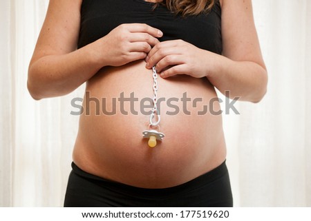 woman nine month pregnant