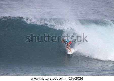 HAWAII- DECEMBER 10: Three times World Champ Andy Irons competes in the Billabong Pipemasters Dec. 10, 2009 in Hawaii.