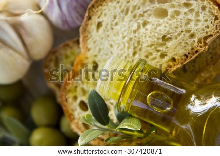 bread with gerlic and oil