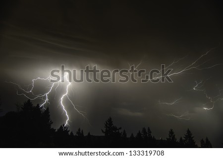 An August Thunderstorm In the Mid Willamette Valley