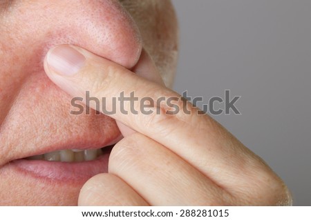 nose hold with open mouth