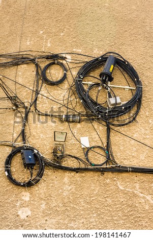Cable mess in Romanian city