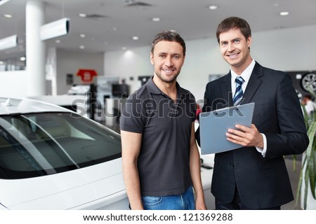 The seller and the buyer in the auto show