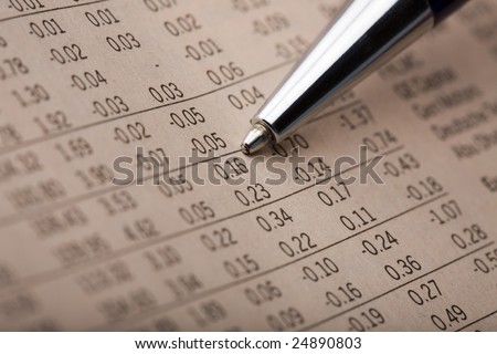Analysis of stock prices - quote data printed in a financial newspaper.