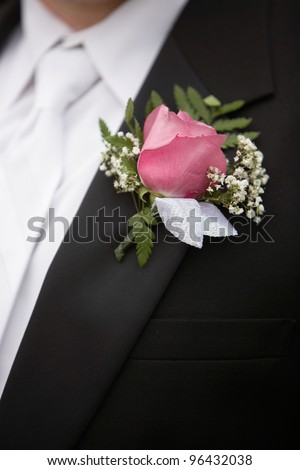Flowers for wedding groom