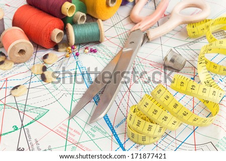 Vintage sewing stuff on sewing Pattern
