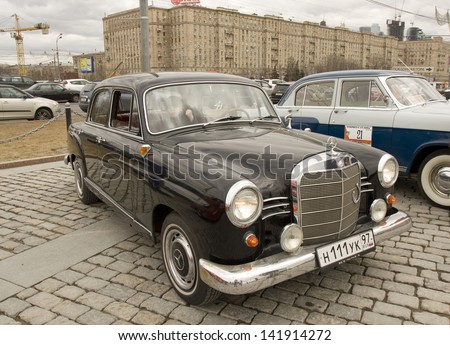 MOSCOW - APRIL 21: retro car mercedes on rally of classical cars on Poklonnaya hill,  April 21, 2013, in town Moscow, Russia.