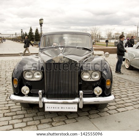 MOSCOW - APRIL 21: retro car rolls royce on rally of classical cars on Poklonnaya hill,  April 21, 2013, in town Moscow, Russia.