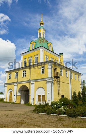 Gate church of Saint Peter and Paul in Saint Nicholas convent in town Pereslavl - Zalesskiy, Russia.