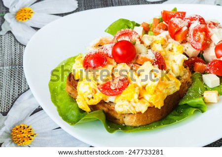 toast and scrambled egg with tofu and vegetable