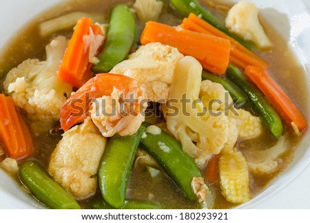 stir-fry vegetables with bean curd  and shrimp
