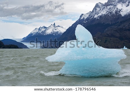 Shatter of iceberg