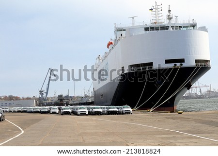 ODESSA - MARCH 15: maritime customs border crossing point of Ukraine. Large batch of new cars peresechekla border discharged from  sea ferry Odessa - Varna, Bulgaria, 15 March 2013 in Odessa, Ukraine