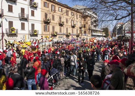 Ivrea-March 6,2011 : Historic Carnival of Ivrea. Battle of 9 teams \