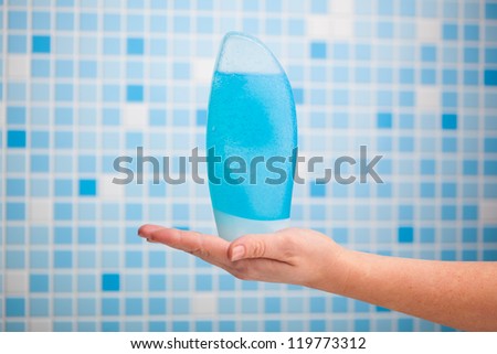 shower gel on hand