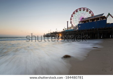 Santa Monica\'s Ferris wheel at sunset