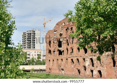Russia. Volgograd. The future - a history. Construction of a high-altitude apartment house - Ruins of a mill (the Kind from a museum - panoramas \
