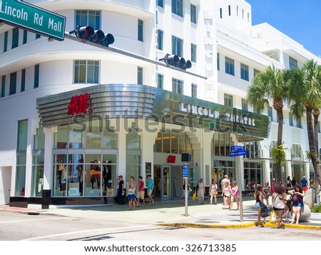 MIAMI,USA - AUGUST 8,2015: Lincoln Road, a tourist landmark and shopping boulevard in Miami Beach