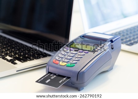 Credit Card Machine In The Store