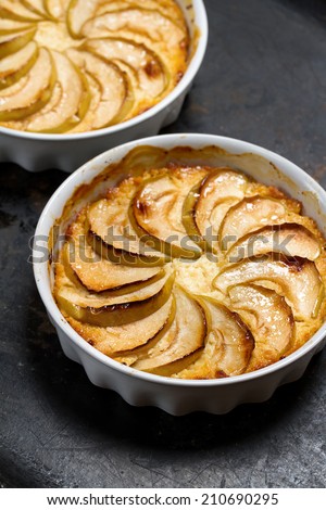 Children\'s menu: cottage cheese apples and honey baked pudding