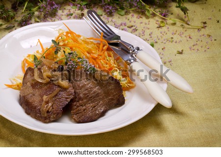 Slow cooker beef brisket with coleslaw and thyme
