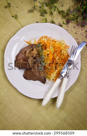 Slow cooker beef brisket with coleslaw and thyme