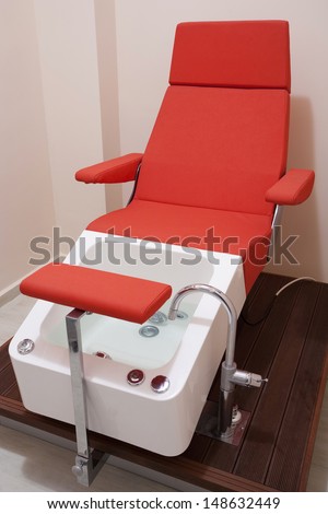 Foot massage basin and chair